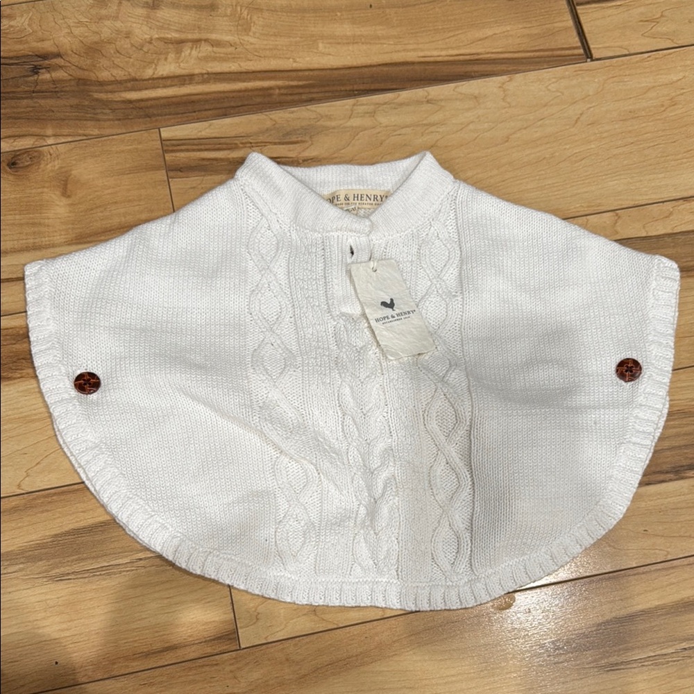 White Cable Knit Capelet